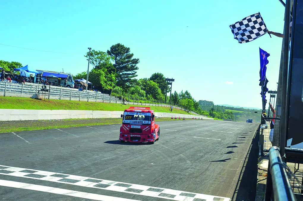 Vice-campeão do ano passado, Duda Conci conquistou a sua primeira vitória na temporada domingo no Rio Grande do Sul  - Foto: Tiago Soares/Divulgação