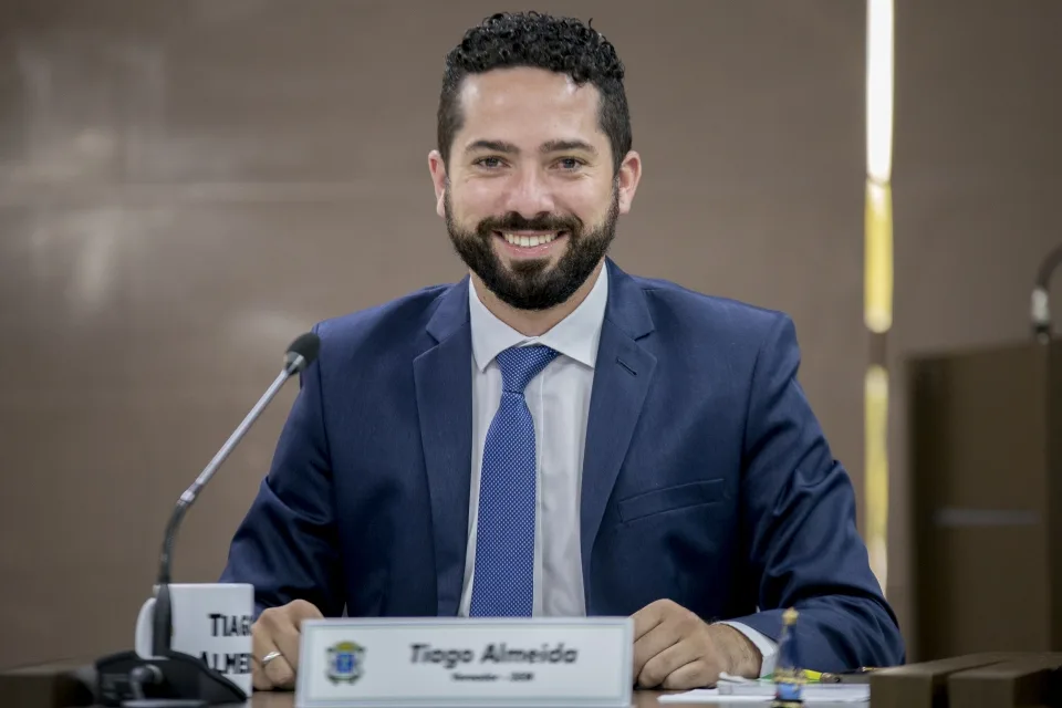 Descubra o grupo 'Fechados com Tiago' e seu apoio à candidatura de Tiago Almeida para a presidência da Câmara Municipal de Cascavel - Foto: Arquivo/CMC