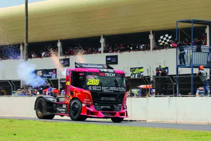 Corrida com caminhão