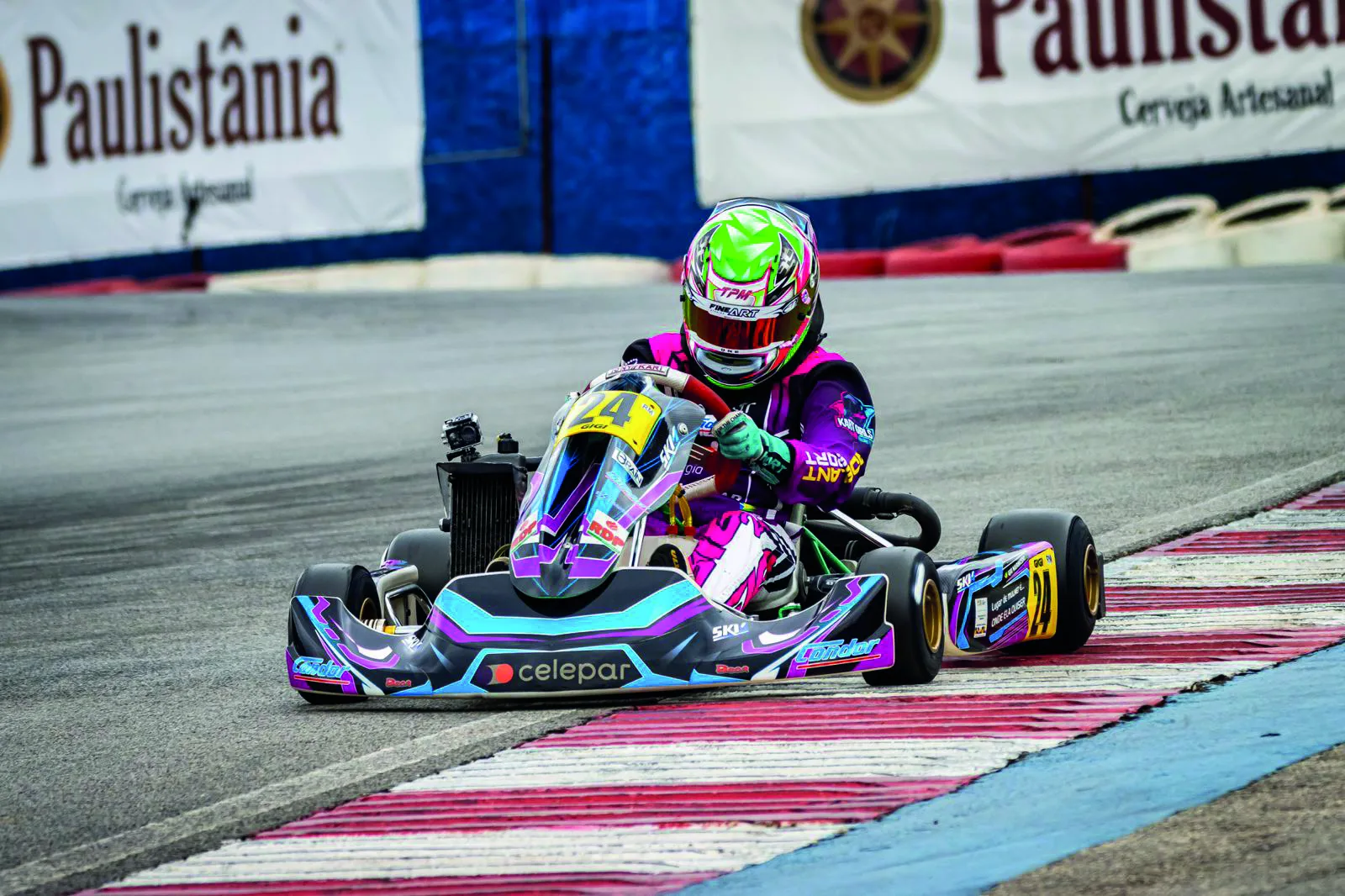 Giovana Marinoski é vice-campeão na categoria Rotax Max na Granja Viana e sábado busca um pódio no Brasileiro Rotax. Crédito: Diego Tartalho/Divulgação