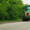 Tratores podem treansitar pelas rodovias do país