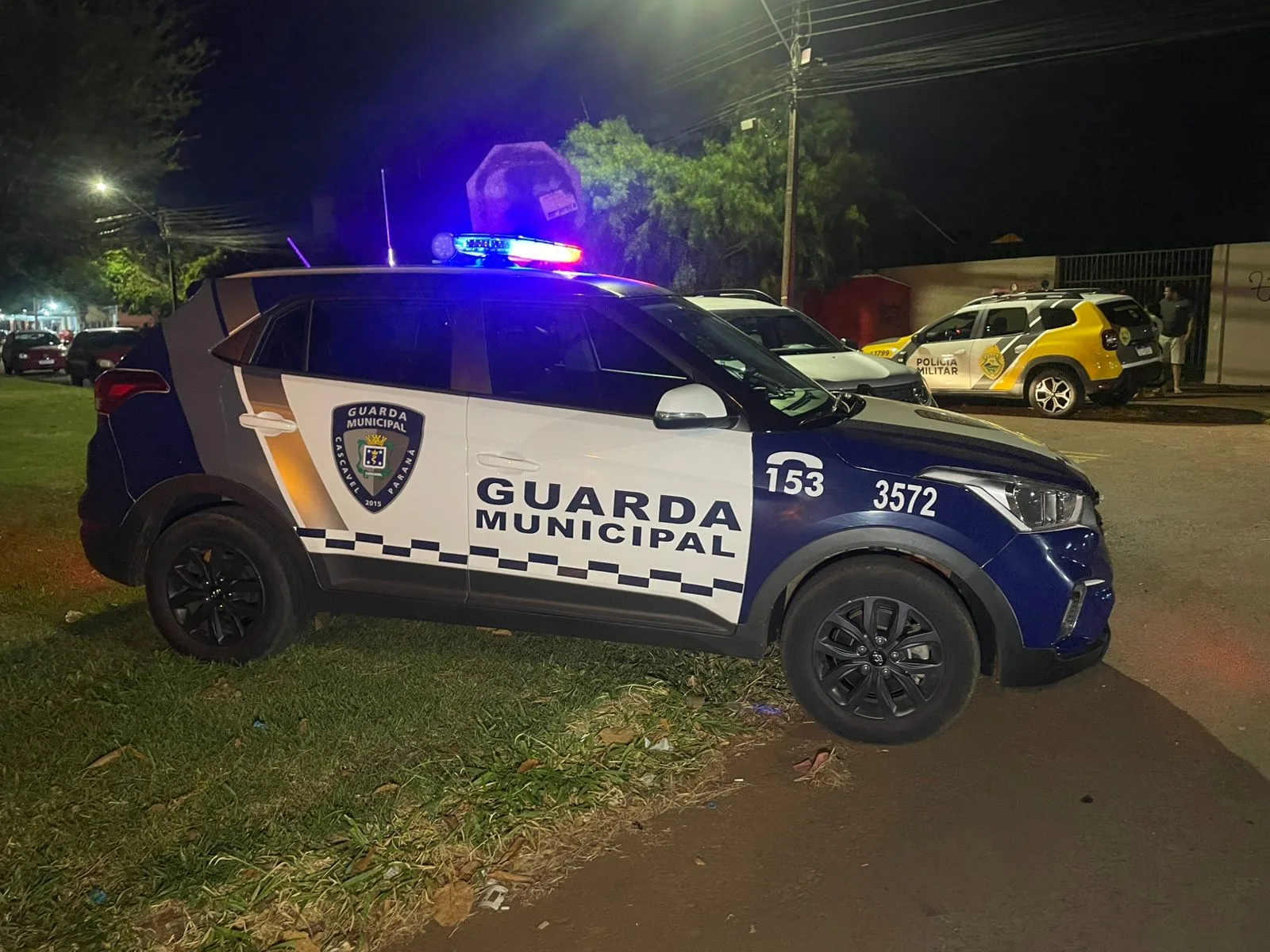 A vítima chegou a ser levada ao hospital, mas não resistiu aos ferimentos e morreu. Foto: Luiz Felipe Max/SOT