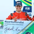 Conheça Gabriel Koenigkan, jovem piloto de apenas 15 anos que vai estrear na Stock Light 2025 pela equipe W2 Racing ProGP - Foto: Divulgação  