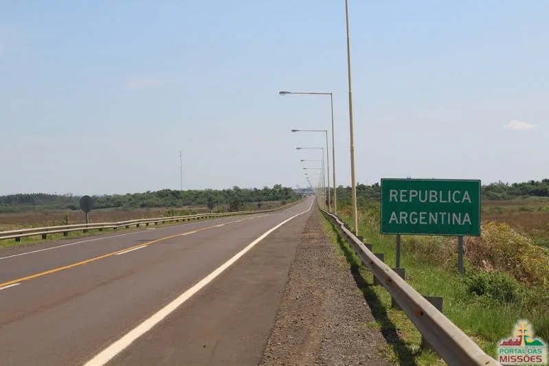 Ministério dos Transportes promove leilão de ponte que liga Brasil e Argentina na terça-feira