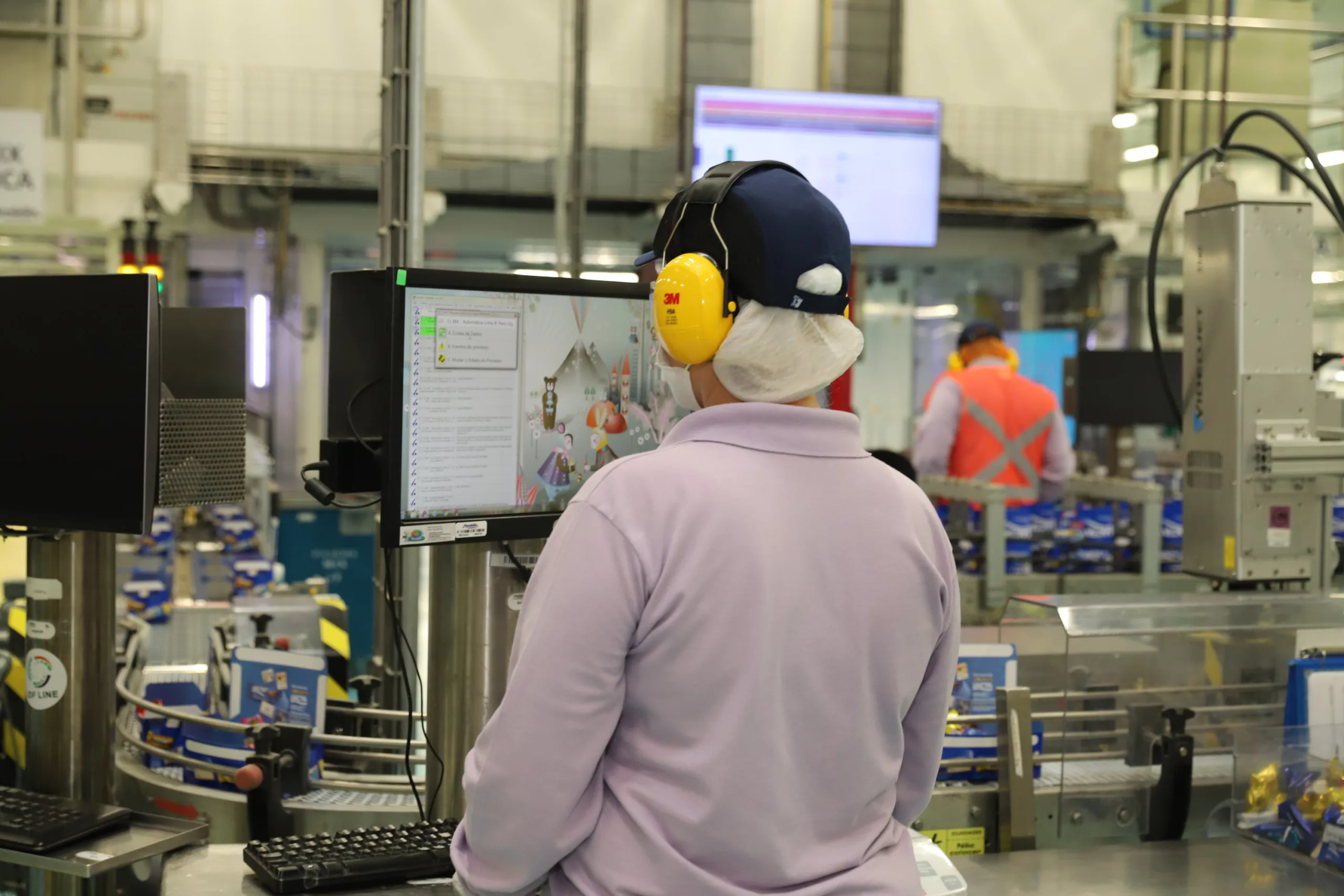 Descubra as milhares de vagas de emprego com carteira assinada no Paraná. Encontre a oportunidade perfeita para você e comece uma nova etapa profissional - Foto: Geraldo Bubniak/AEN