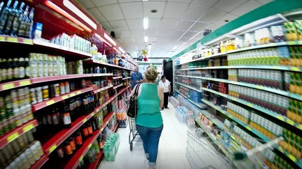 Entenda a polêmica envolvendo a redução de impostos sobre alimentos exportados e importados no Brasil. Como essas medidas podem afetar os preços e o mercado - Foto: EBC Arquivo