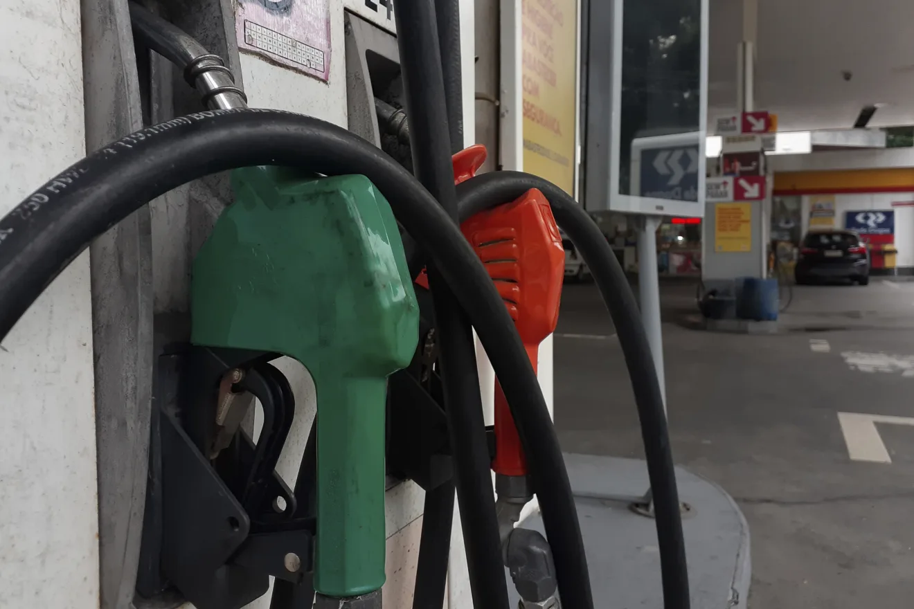 Petrobras reduz preço da gasolina A para as distribuidoras Petrobras reduz preço da gasolina A para as distribuidoras