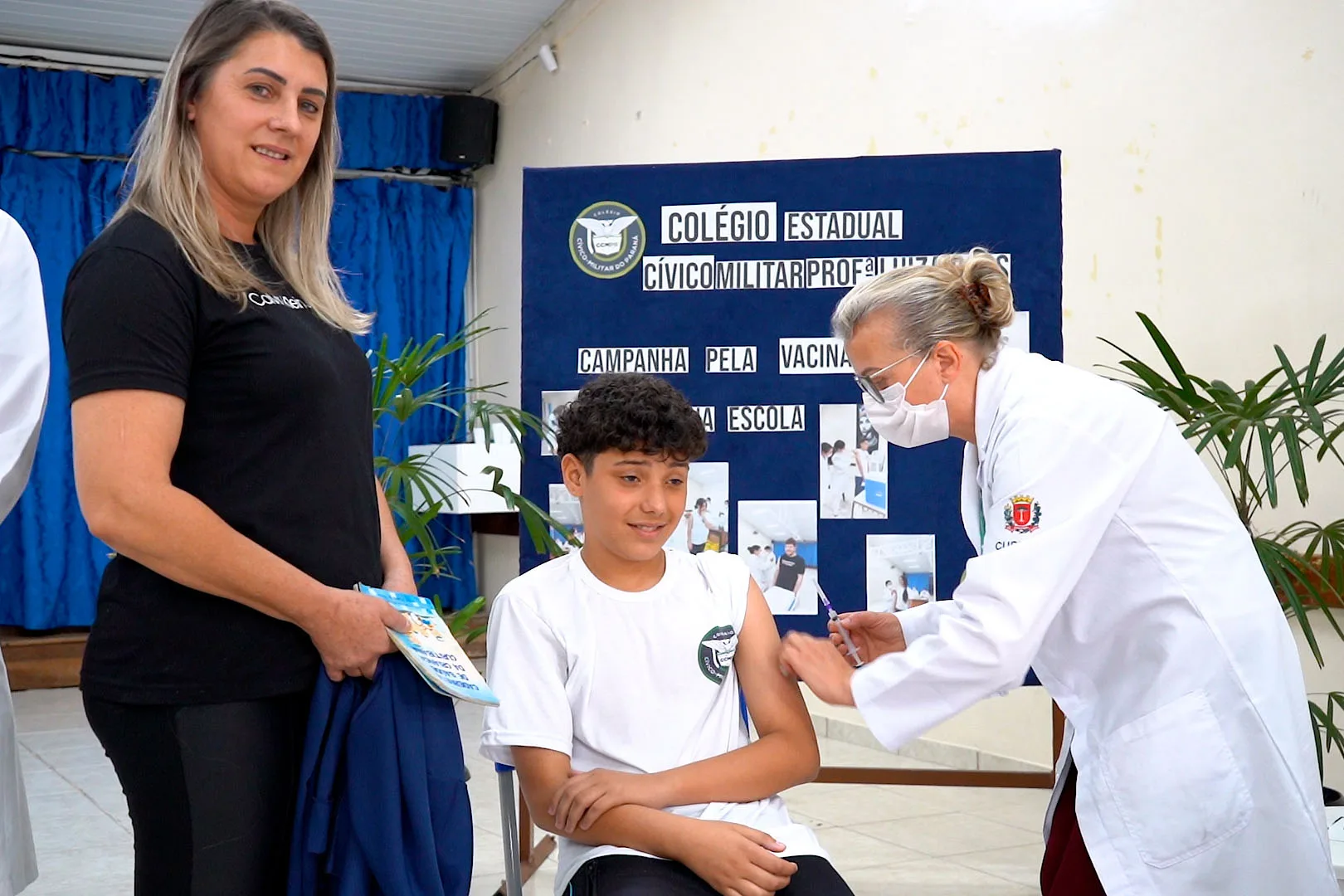 Garanta a proteção das crianças e adolescentes no início do ano letivo com a carteirinha de vacinação em dia - Foto: Ricardo Ribeiro/AEN