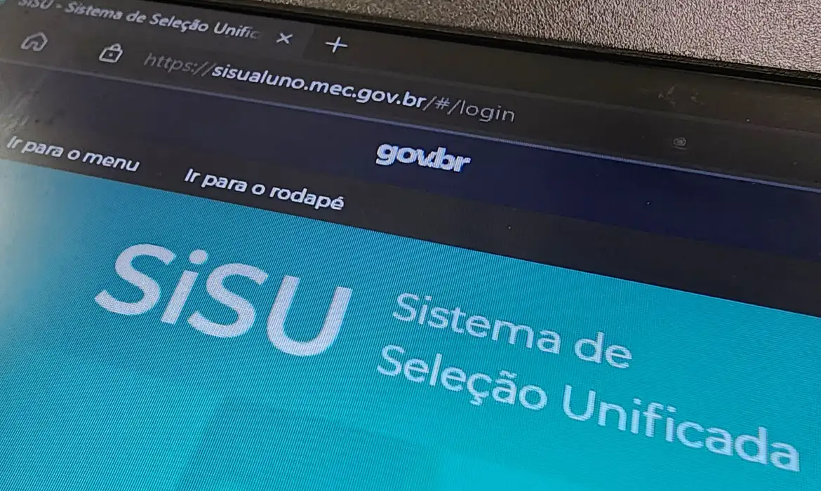 Acesse o resultado do Sisu 2025 e saiba quais cursos de graduação estão disponíveis em instituições públicas - Foto: Rafa Neddermeyer/Agência Brasil