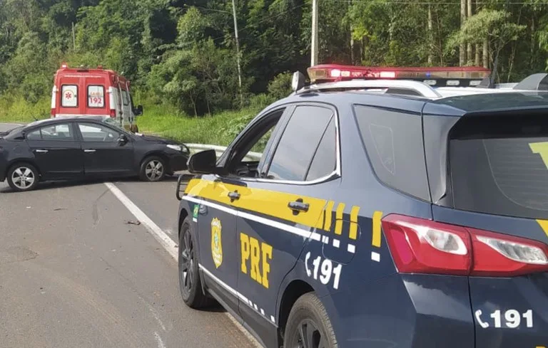 PRF registra aumento de acidentes no feriado de Ano Novo no Paraná. Conheça os números e as ações para combater o excesso de velocidade - Foto: PRF