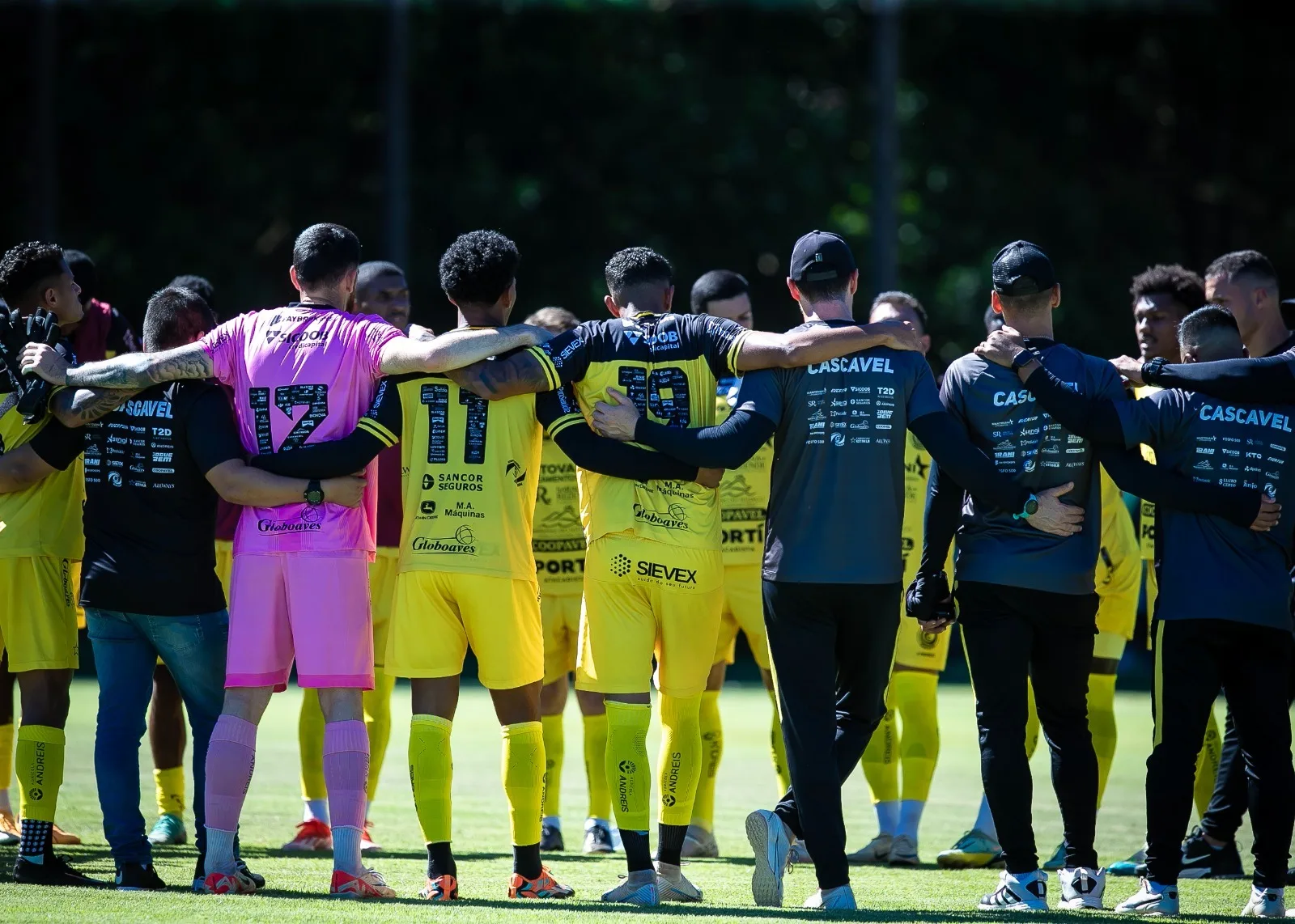 FC Cascavel vence o Torneio de Verão e busca ajustes para o Estadual. Técnico destaca a importância de corrigir dificuldades e melhorar - Foto: Movimento e Foco