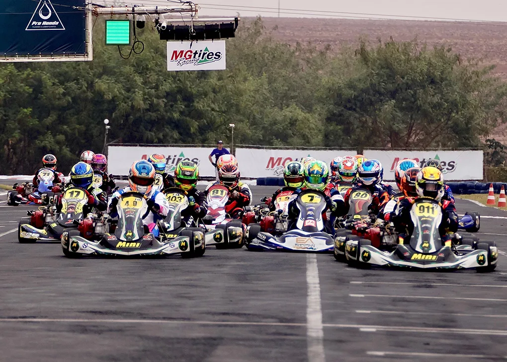 Inscrições abertas para o 1º Campeonato Sul-americano de Kart em El Pinas, Uruguai. Categorias para todas as idades - Foto: Divulgação