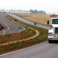 Para o Lote 5, entre as medidas previstas está a instalação da polêmica praça de pedágio no trecho entre Cascavel e Toledo - Foto:  Arquivo/AEN