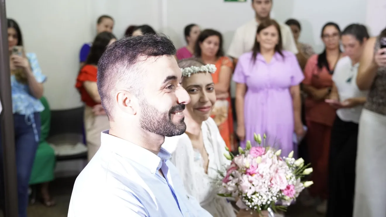 Emocionante aniversário da paciente Luana Rivas na Hoesp/Hospital Bom Jesus. Surpresa, bolo, parabéns e benção do noivado realizaram um sonho - Foto: Assessoria 