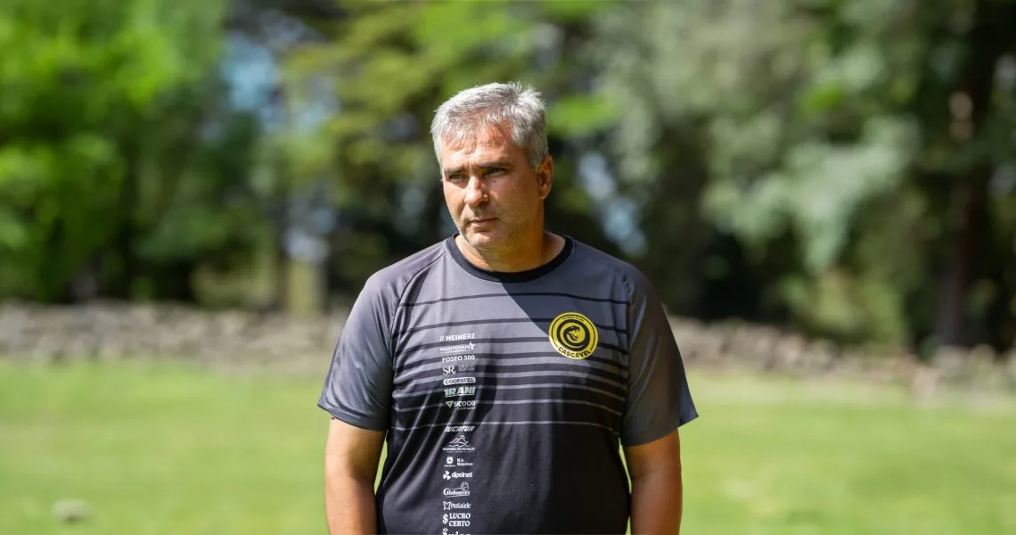 Silvio Canuto não é mais o técnico do FC Cascavel