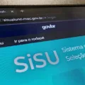 Aprove os aprovados no Sisu 2025 e garanta sua vaga nas melhores universidades. Saiba mais sobre a ampla concorrência, cotas e ações afirmativas - Foto: Rafa Neddermeyer/Agência Brasil