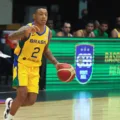 A Seleção Brasileira masculina de basquete está em grande forma. Confira as melhores jogadas e o desempenho do Brasil nas eliminatórias - Foto: Thierry Gozzer/CBB