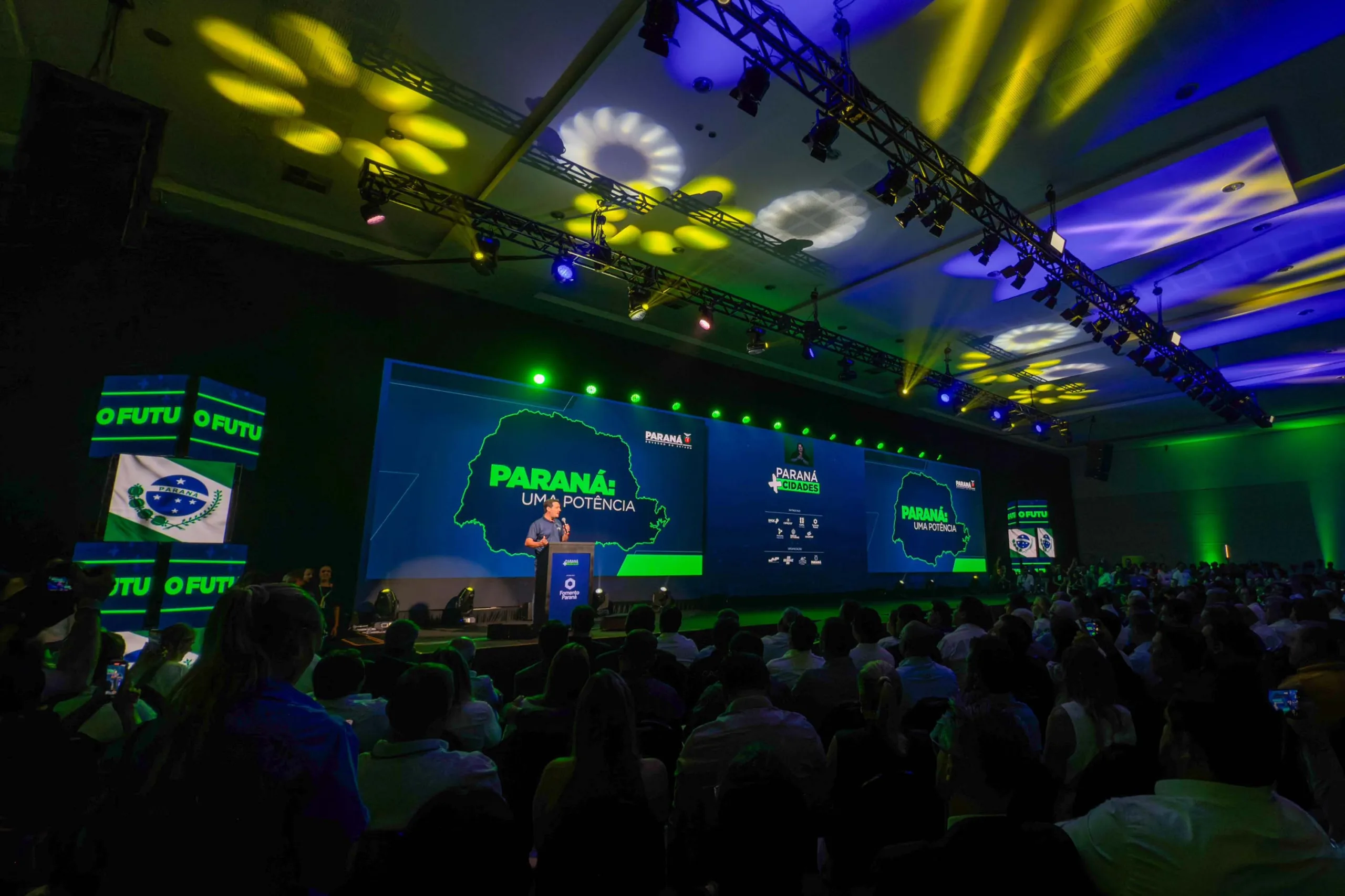 Saiba mais sobre o evento Paraná Mais Cidades, onde Ratinho Jr apresenta programas de crescimento econômico e empregoSaiba mais sobre o evento Paraná Mais Cidades, onde Ratinho Jr apresenta programas de crescimento econômico e emprego - Foto: AEN