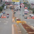 Compreenda a situação atual das obras em Cascavel e as implicações para moradores e comerciantes na Avenida Carlos Gomes - Foto: Paulo Alexandre/O Paraná 