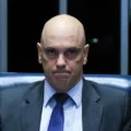 Projeto de lei pode proibir a entrada de Moraes nos Estados Unidos. Entenda os detalhes dessa proposta polêmica - Foto: Reprodução 