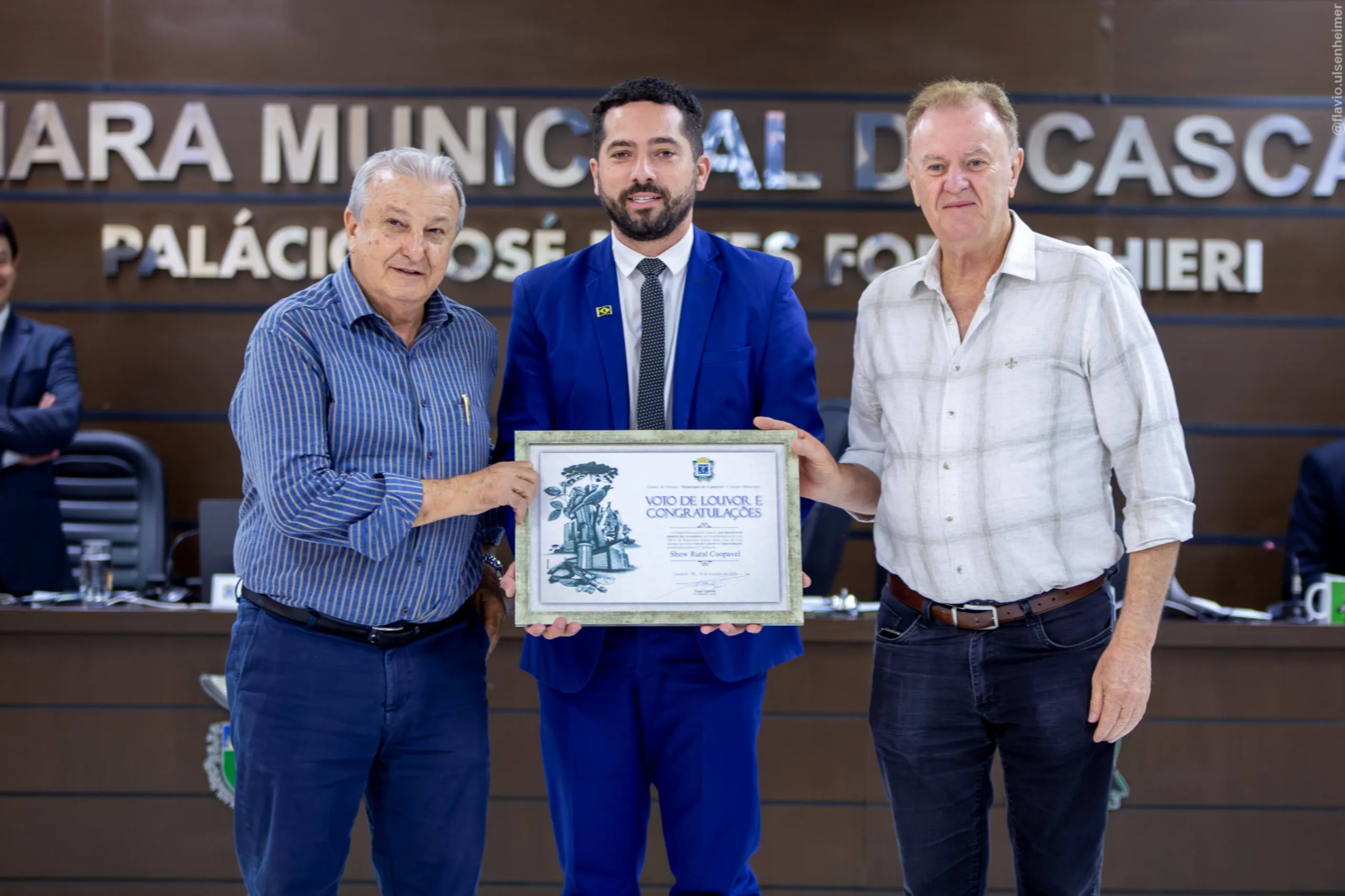 Aprecie a homenagem do Show Rural na Câmara de Cascavel. Um reconhecimento aos 37 anos de tradição agropecuária - Foto: Ulsenheimer/Assessoria CMC