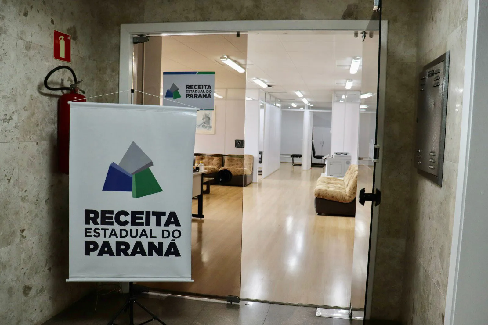 Saiba tudo sobre o concurso público para auditor fiscal em Cascavel. Inscrições começam em 17 de fevereiro e vão até 20 de março - Foto: SEFA-PR