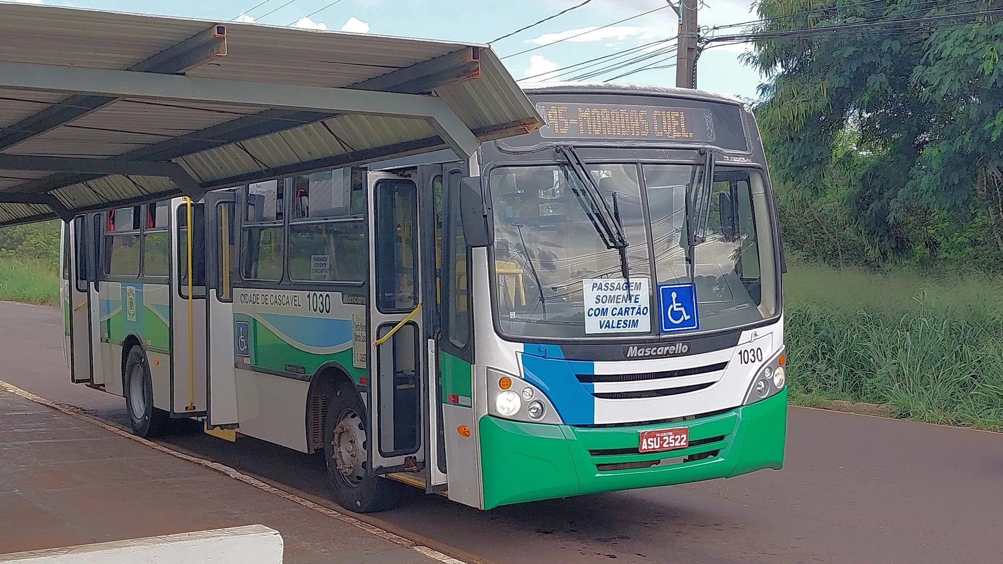 De fato, os ônibus estão rodando regularmente, porém, a qualidade é ponto de reclamação dos usuários, como já registrado pelo Hoje Express - Foto: Reprodução/Redes Sociais 