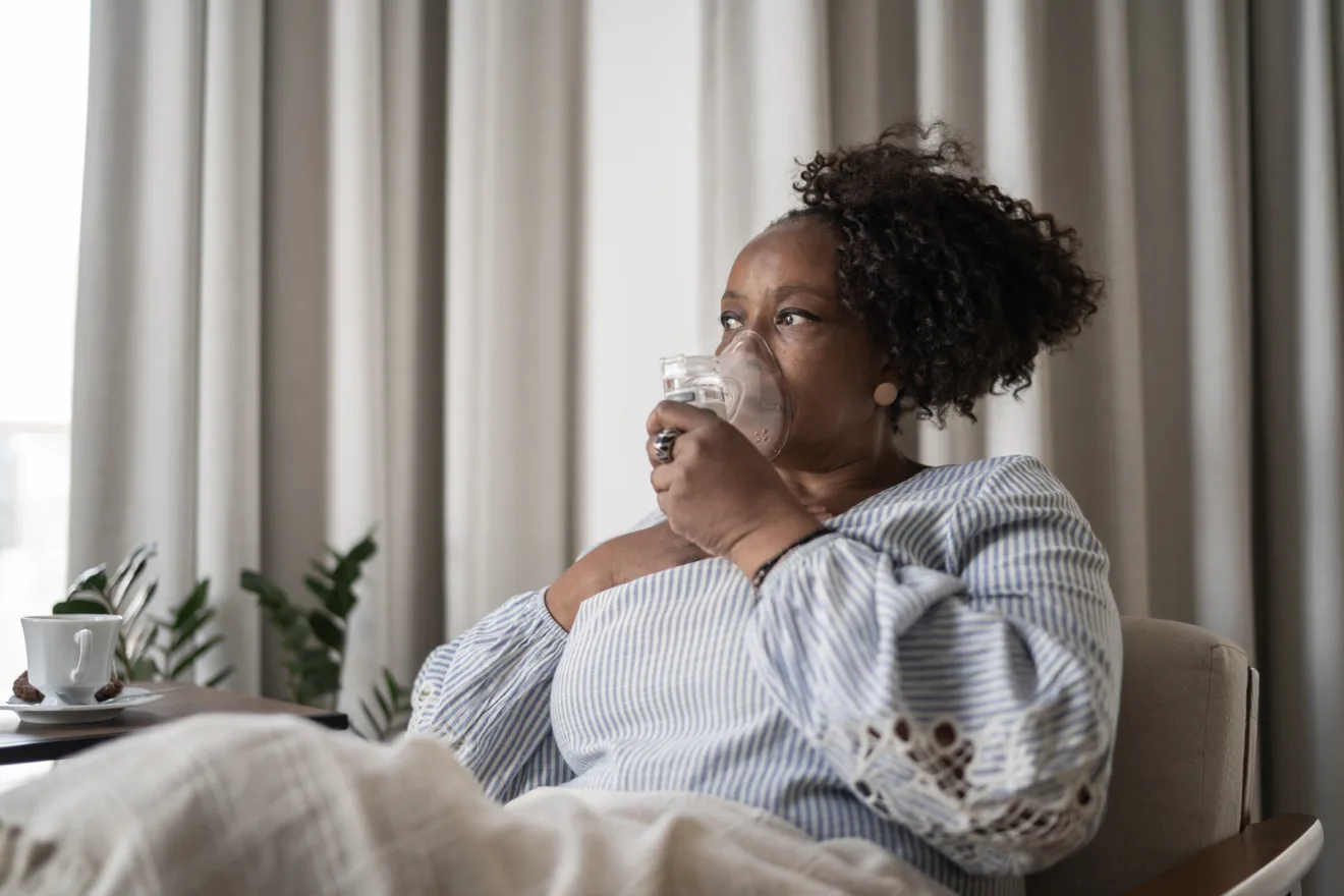 Descubra as variedades presentes na poeira doméstica e sua relação com alergias e problemas respiratórios - Foto: iStock/ FG Trade
