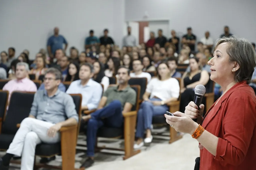 Vanilse da Silva Pohl, secretária de Planejamento de Cascavel, se aposentará. Conheça sua trajetória no serviço público - Foto: Arquivo 