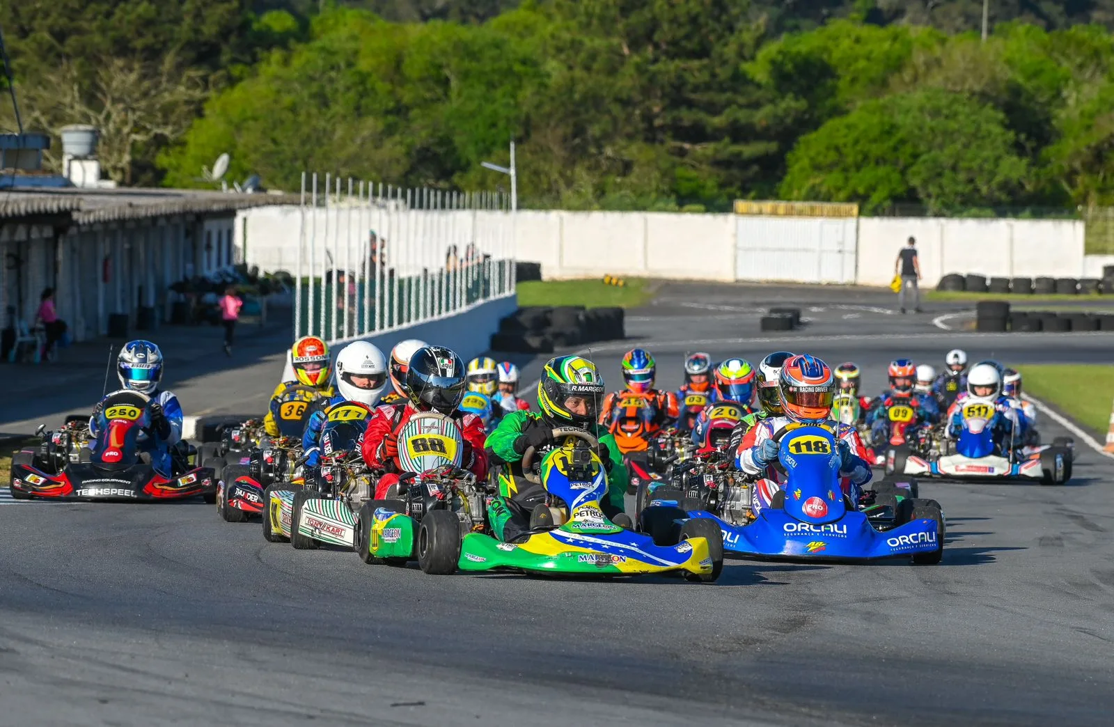 A Copa Osternack de Kart inicia neste sábado com a expectativa da participação de mais de 100 pilotos. Crédito: Divulgação