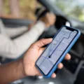 Descubra como se tornar um motorista Uber e conheça os 8 melhores veículos para começar nessa jornada de sucesso - Foto: iStock/ Hispanolistic