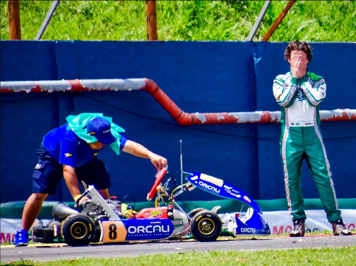 Alfredinho Ibiapina enfrenta contratempos com o motor durante a competição de kart em São Paulo. Saiba mais sobre sua trajetória na Copa São Paulo Light - Foto: Divulgação