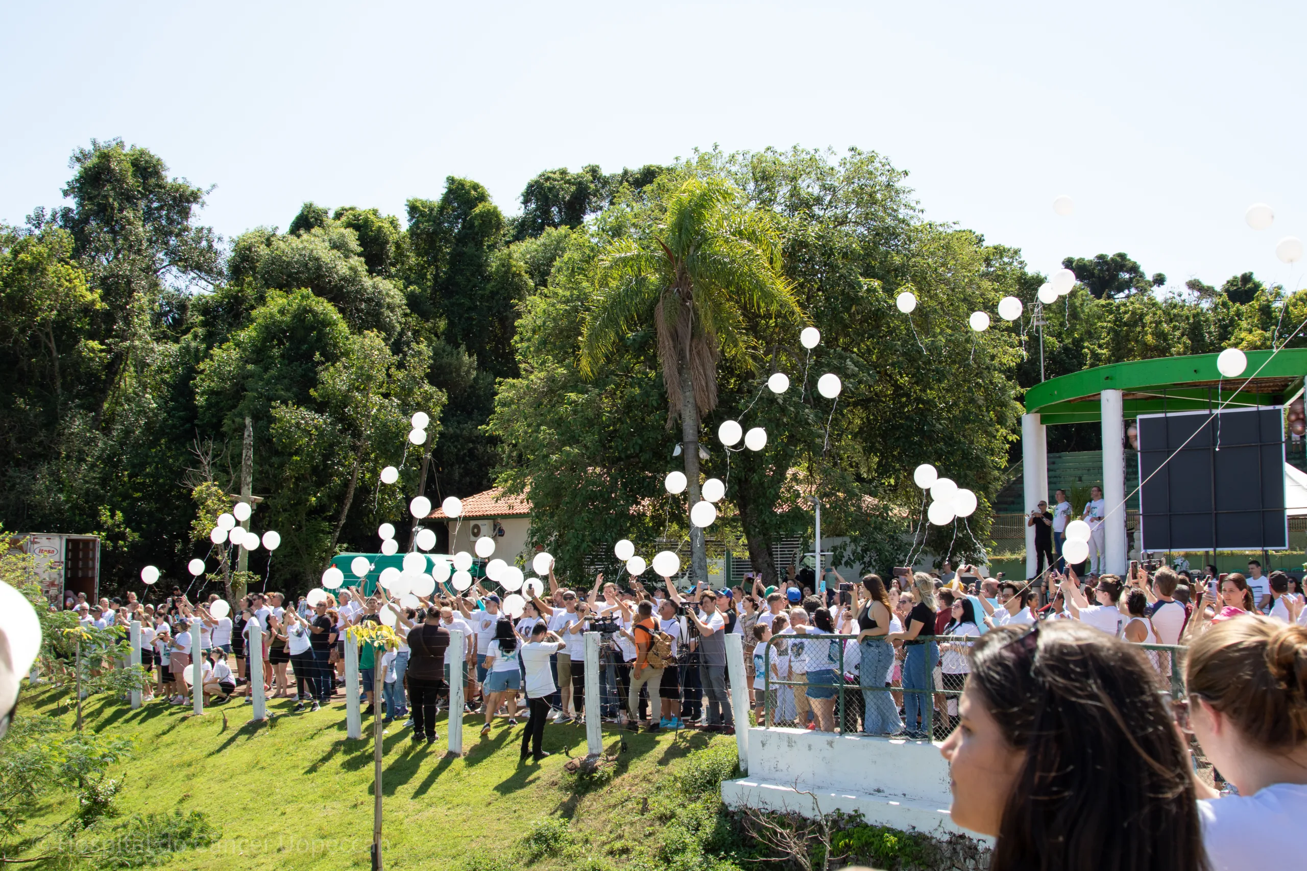 Descubra os detalhes da cerimônia 'Amores Além da Vida' em homenagem às vítimas do Voo 2283, um momento de reflexão e acolhimento - Foto: Assessoria/Uopeccan