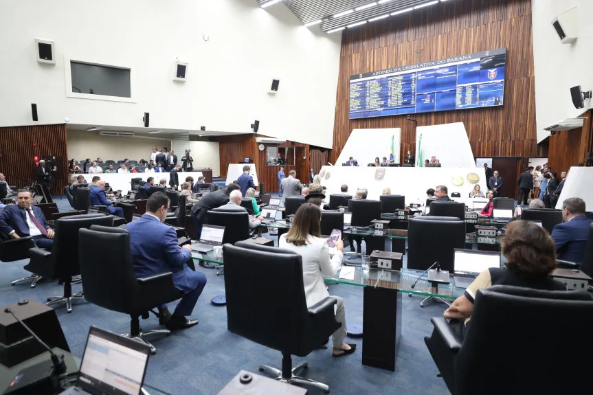 Saiba tudo sobre a nova política de proteção às gestantes no Paraná, proposta que visa atendimento prioritário e personalizado - Foto: Orlando Kissner/Alep