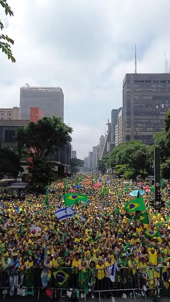 No Brasil e pelo mundo, atos da direita pressionam avanço do projeto