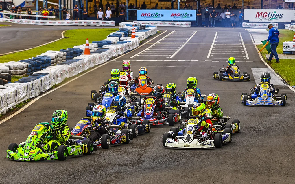 Descubra tudo sobre os Automóveis na 2ª etapa da V11 Cup, que acontece neste fim de semana no Kartódromo de Interlagos - Foto: Divulgação