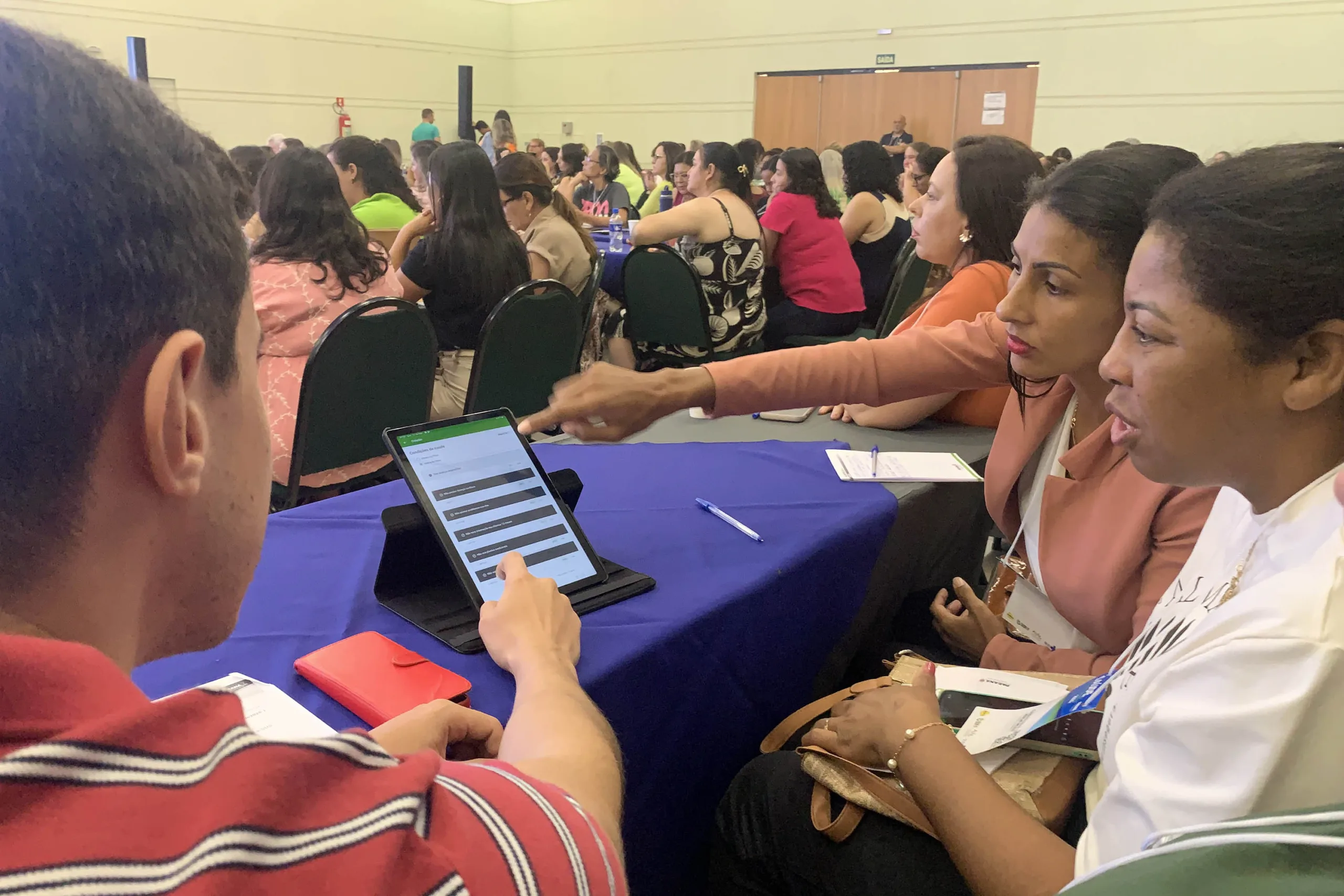 A Sesa promoveu treinamento em tecnologia digital para Agentes de Saúde, melhorando a eficiência no atendimento à população - Foto: Alessandro Vieira/SESA-PR