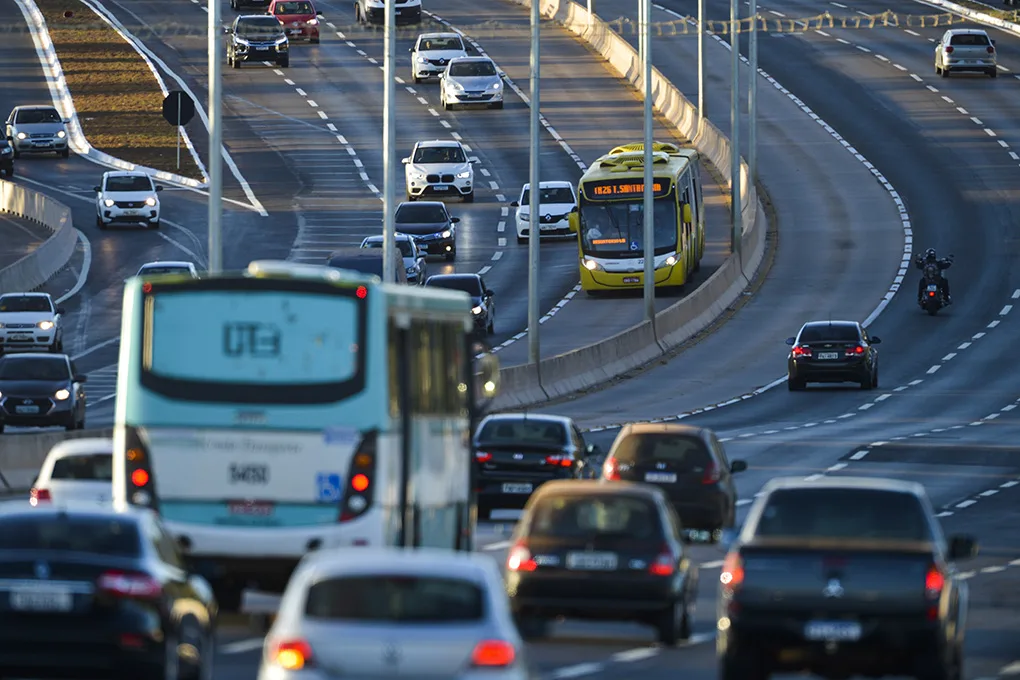 São mais de 120 milhões de veículos em circulação no Brasil e boa parte deles não está em condições de segurança - Foto: Divulgação 