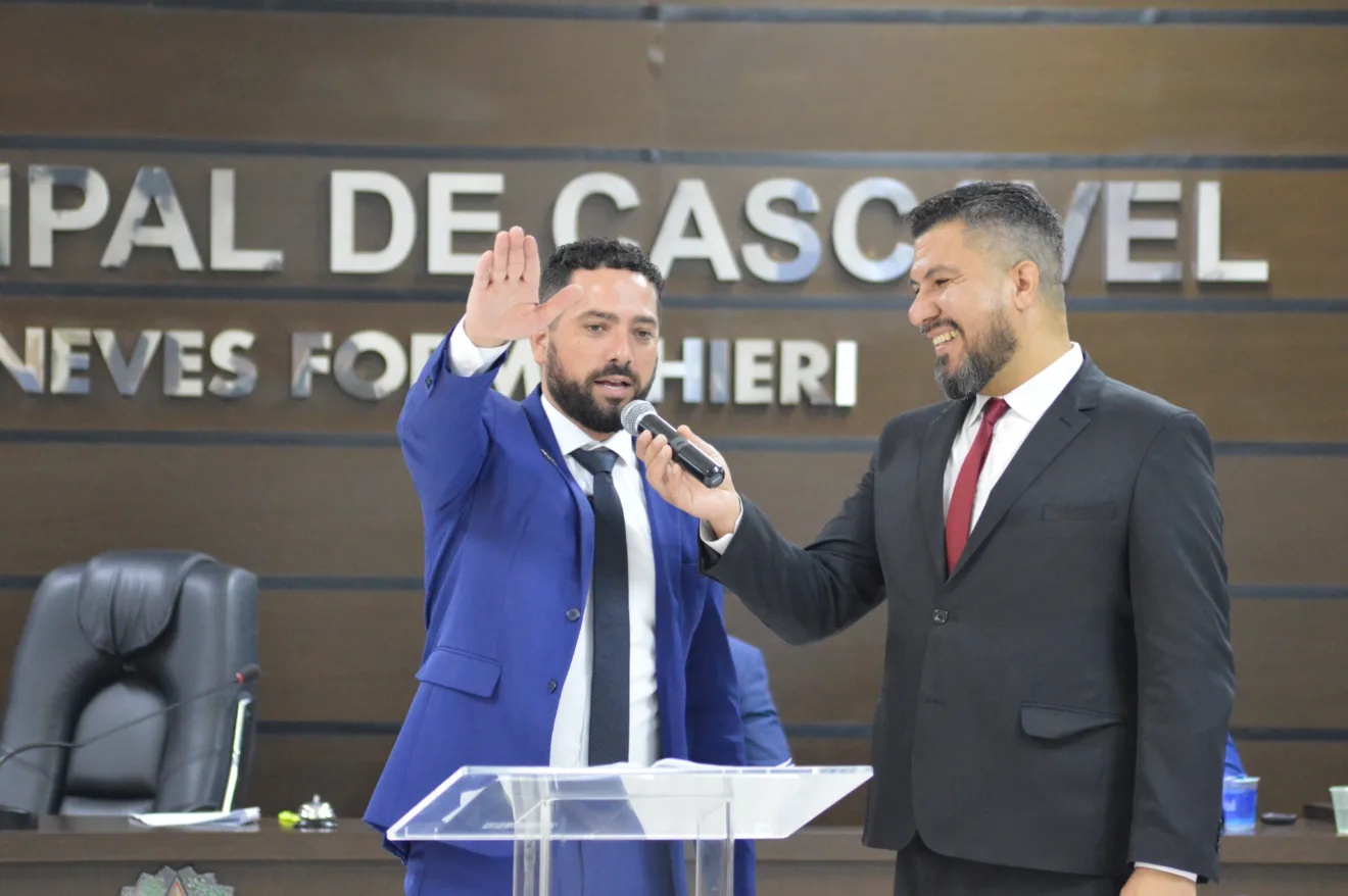 Entenda a disputa eleitoral em Cascavel e as ações judiciais envolvendo o prefeito e o vereador Tiago Almeida - Foto: Paulo Eduardo/O Paraná