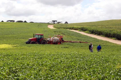 Saiba como a inovação tecnológica está conectada ao Plano Safra e aos desafios da agropecuária brasileira - Foto: Wenderson Araújo/ Agência Brasil