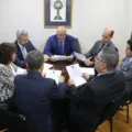 Entenda a nova Política proposta na reunião da Comissão de Orçamento sobre o projeto de lei 289/2025 e seus impactos - Foto: Valdir Amaral/Alep
