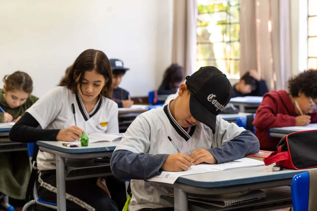 Descubra a Prova Paraná e sua importância na avaliação da aprendizagem dos alunos da rede pública no Estado - Foto: Silvio Turra/SEED-PR Descubra a Prova Paraná e sua importância na avaliação da aprendizagem dos alunos da rede pública no Estado - Foto: Silvio Turra/SEED-PR