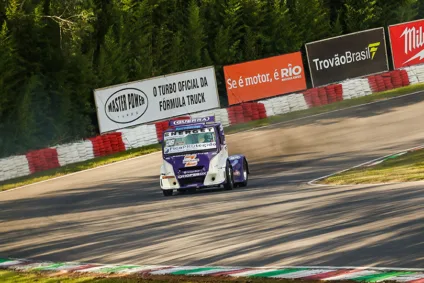 O toledano Victor Ficagna esta satisfeito com sua estreia na Fórmula Truck em Guaporé e projeta resultado promissor em Cascavel no próximo domingo - Foto: Lu Flores
