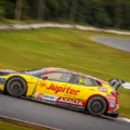 Correndo em casa, o tricampeão Gabriel Casagrande fez o melhor tempo da sexta-feira na Stock Car em Cascavel - Foto: Divulgação