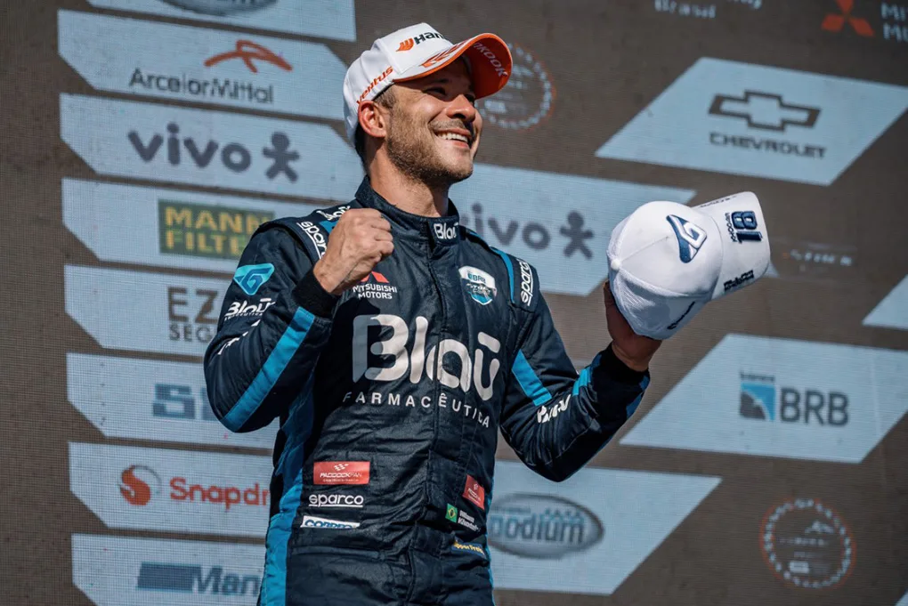 Allam Khodair ganha em Cascavel a sua 11ª corrida na Stock Car, voltando a vencer depois de cinco anos - Foto: Divulgação Allam Khodair ganha em Cascavel a sua 11ª corrida na Stock Car, voltando a vencer depois de cinco anos - Foto: Divulgação