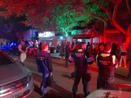 Operação integrada interdita quatro estabelecimentos comerciais
