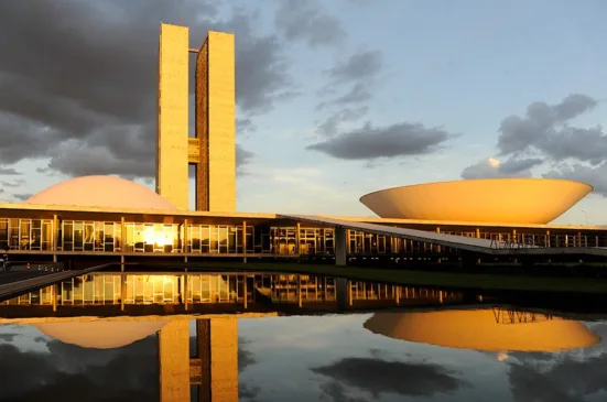 A nova pesquisa revela que Ratinho Junior lidera a corrida presidencial no Paraná em meio a concorrentes fortes - Foto: Jonas Pereira/Agência Senado