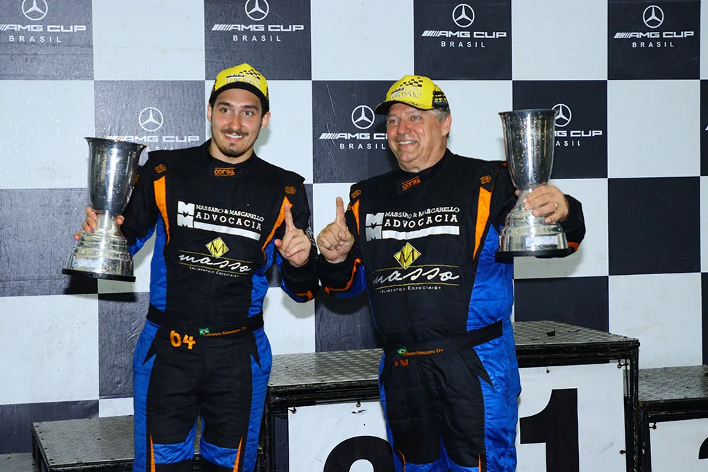 O cascavelense Lorenzo Massaro formara dupla com pai Edson Massaro no Paranaense e o Regional de Marcas neste fim de semana no Autódromo Zilmar Beux - Foto: Cláudio Kolodziej
