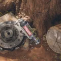 Para prevenir problema problemas, motoristas e motociclistas devem estar preparados, com reparadores de pneus - Foto: Divulgação