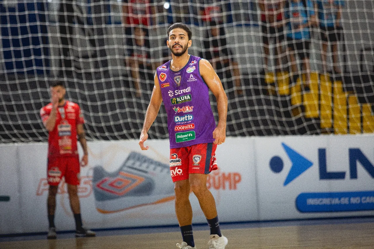 Acompanhe o jogo do Cascavel Futsal e descubra como o esporte pode levar o time à liderança da Série Ouro - Foto: Assessoria Acompanhe o jogo do Cascavel Futsal e descubra como o esporte pode levar o time à liderança da Série Ouro - Foto: Assessoria